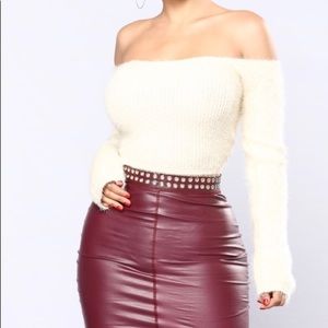 Fuzzy cropped white sweater